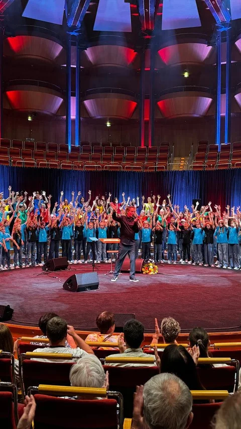 Kölner Jugendchor St.  Stephan & Lucky Kids
