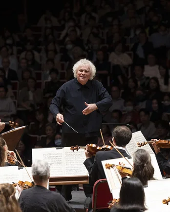 Sir Simon Rattle mit dem Symphonieorchester des Bayrischen Rundfunks